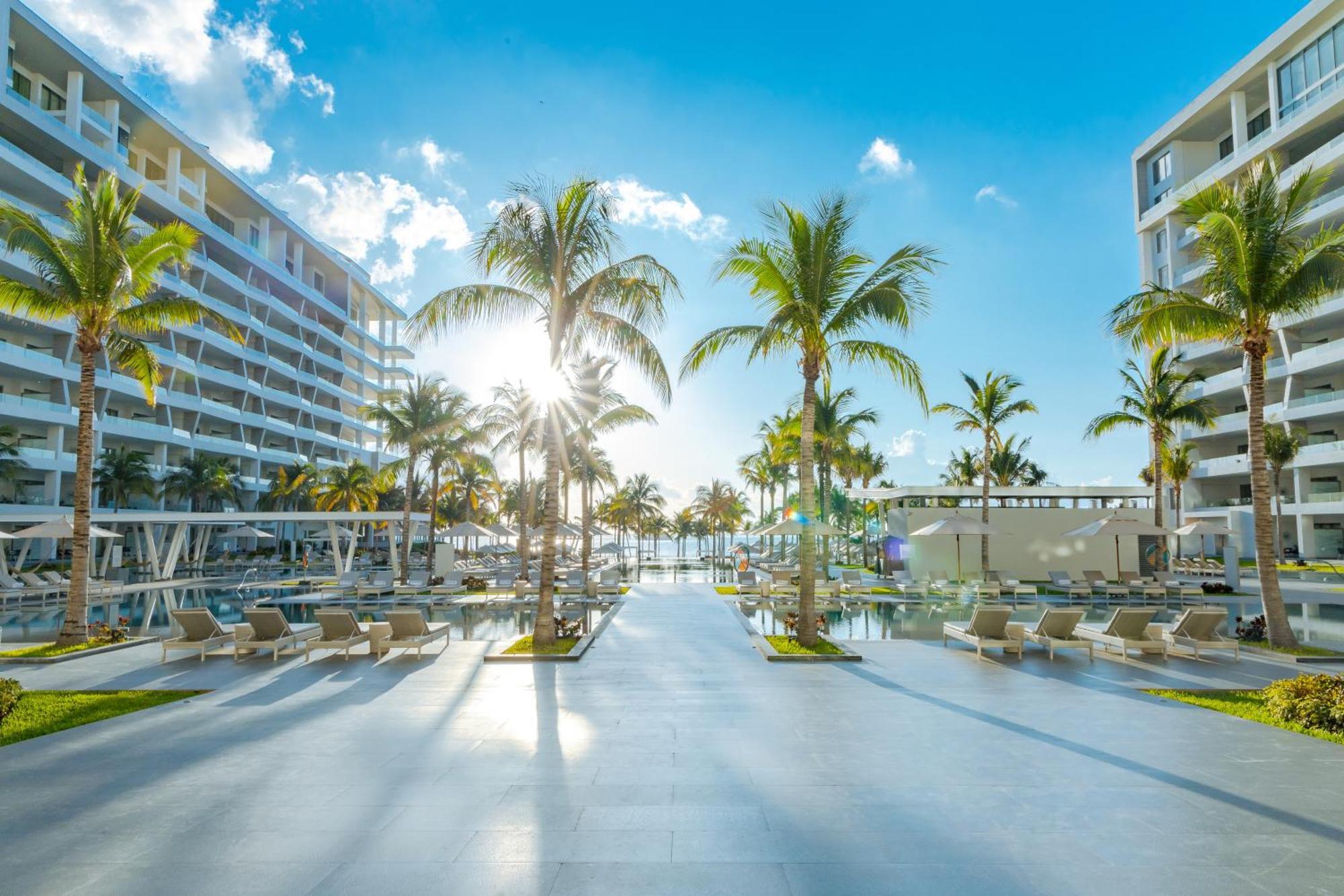 Garza Blanca Resort & Spa Cancun Exterior photo